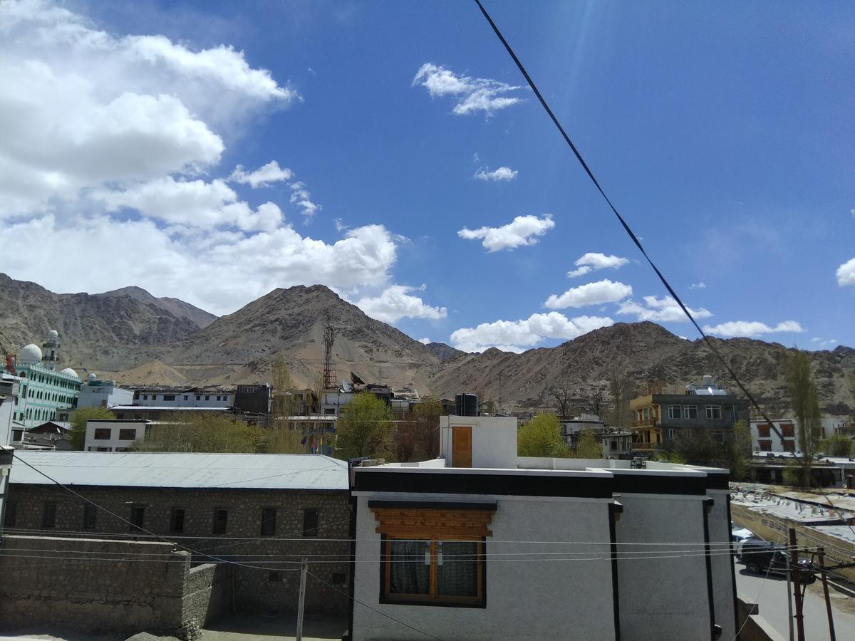 Tsaskan Hotel Leh Extérieur photo