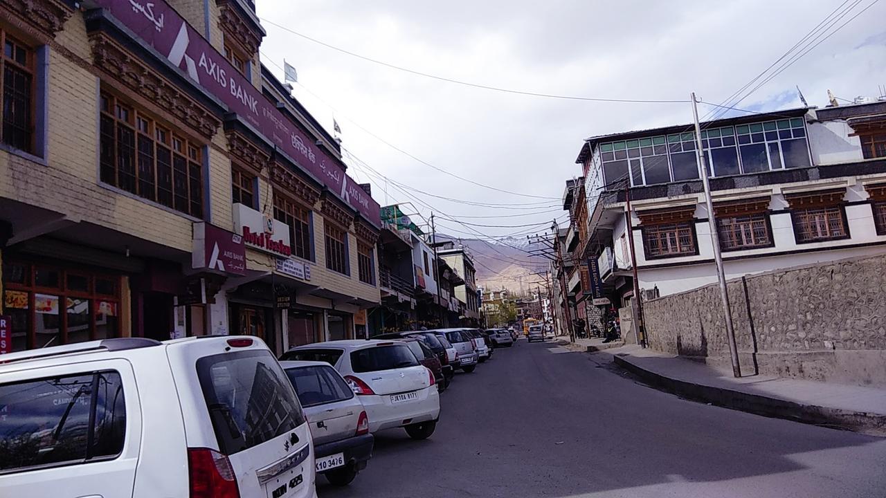 Tsaskan Hotel Leh Extérieur photo