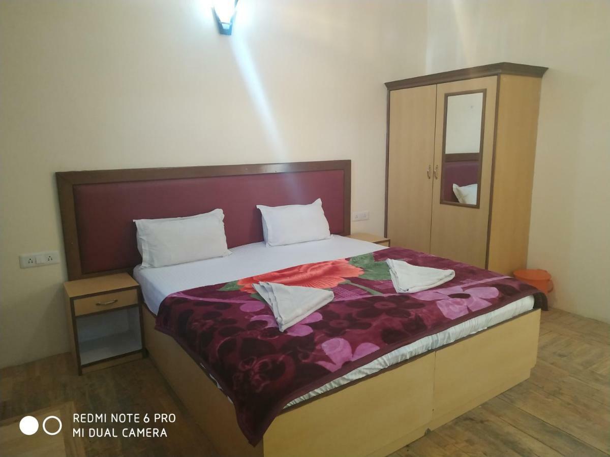 Tsaskan Hotel Leh Extérieur photo